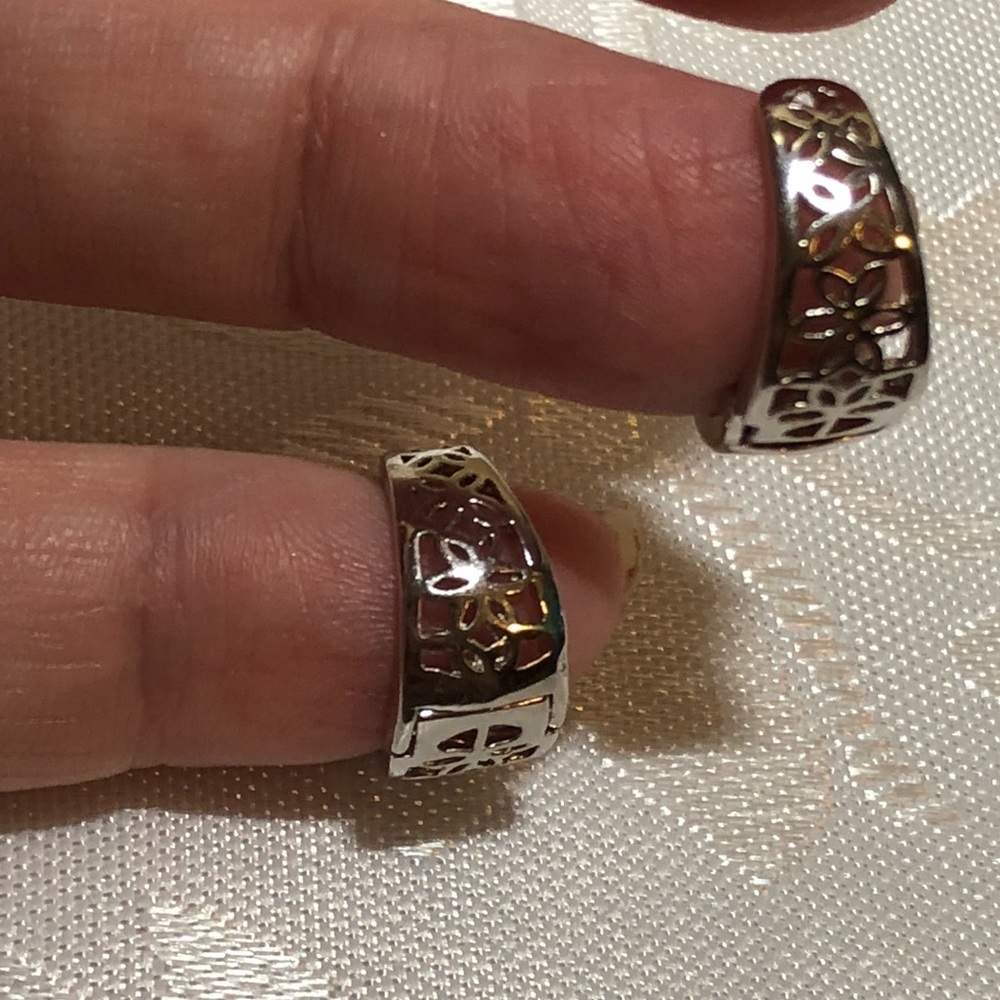 Silver small filigree hoop earrings